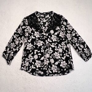 White House Black Market Blouse‎ Floral Button Down Lace Trim 3/4 Sleeve Small